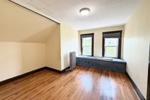 38 Illinois Ave, Somerville, MA 02145 - Photo 8