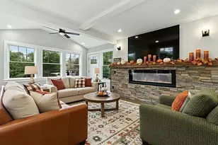 267 S Main St, Hopedale, MA 01747 - Photo 8