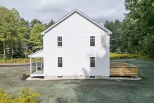 179 Brookline St, Pepperell, MA 01463 - Photo 32