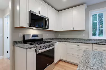 179 Brookline St, Pepperell, MA 01463 - Photo 4