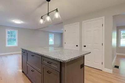 179 Brookline St, Pepperell, MA 01463 - Photo 6