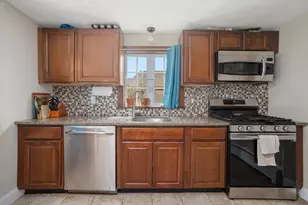10 Sidney Ave, Swansea, MA 02777 - Photo 12