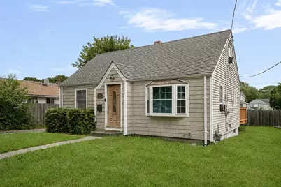 10 Sidney Ave, Swansea, MA 02777 - Photo 2