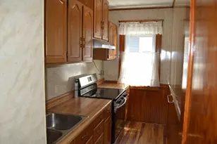 43 Sterling St, Worcester, MA 01610 - Photo 2