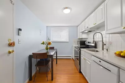 38 Westgate Rd #1, Boston, MA 02467 - Photo 4