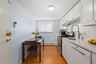 38 Westgate Rd, Boston, MA 02467 - Photo 4