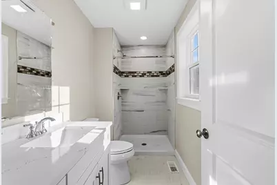 1001 Bay Street, Fall River, MA 02724 - Photo 10