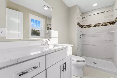 1001 Bay Street, Fall River, MA 02724 - Photo 14