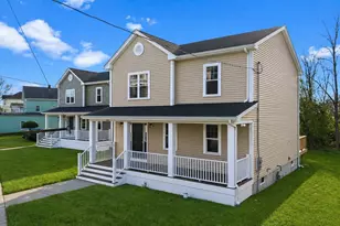 989 Bay St, Fall River, MA 02724 - Photo 2