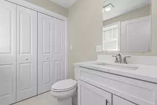 989 Bay St, Fall River, MA 02724 - Photo 18