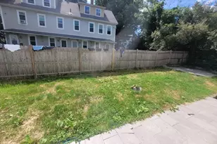 32 Cedar St, Boston, MA 02126 - Photo 18
