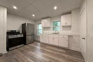 44 Auburn St, Brockton, MA 02302 - Photo 1