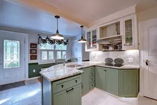 647 Main St, Oxford, MA 01537 - Photo 1