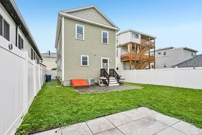 113 Pomona St, Revere, MA 02151 - Photo 30