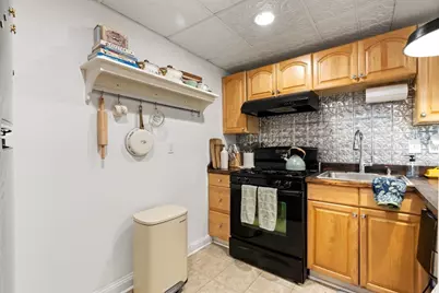 302 K Street #B, Boston, MA 02127 - Photo 8