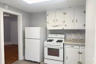 326 Granite St, Quincy, MA 02169 - Photo 2