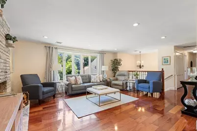 3 Gigante Dr, Stoneham, MA 02180 - Photo 4