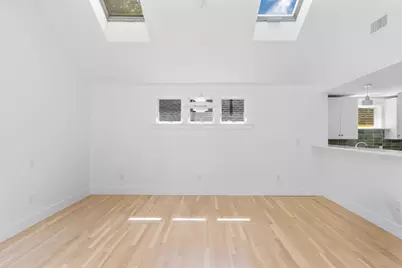 577 Franklin St #2, Cambridge, MA 02139 - Photo 8