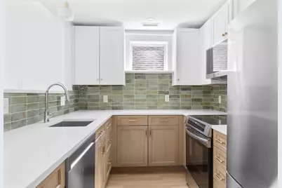 577 Franklin St #2, Cambridge, MA 02139 - Photo 2