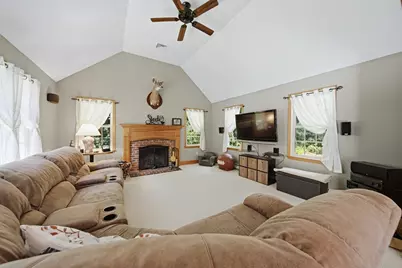259 Cherry St, Bridgewater, MA 02324 - Photo 6