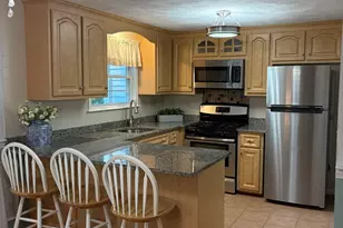 51 Frederick St, Dracut, MA 01826 - Photo 2