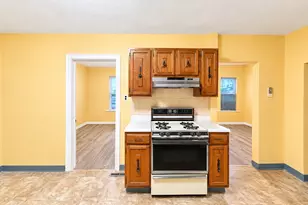 19 Bradford St, Everett, MA 02149 - Photo 10