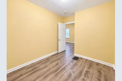 19 Bradford St #1, Everett, MA 02149 - Photo 12