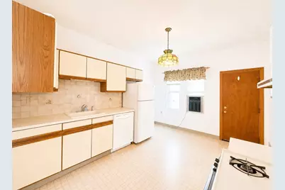 19 Bradford St #3, Everett, MA 02149 - Photo 10