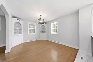 24 Ford St, Dedham, MA 02026 - Photo 8