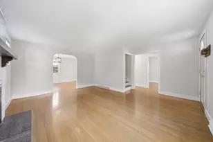 24 Ford St, Dedham, MA 02026 - Photo 4