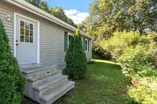 56 Bliss St, Athol, MA 01331 - Photo 8