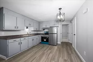 17 Wysocki Dr, Dudley, MA 01571 - Photo 4
