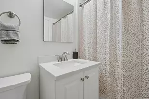 2 Hawthorne Pl, Boston, MA 02114 - Photo 12