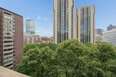 2 Hawthorne Pl #10K, Boston, MA 02114 - Photo 4