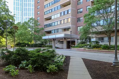 2 Hawthorne Pl #10K, Boston, MA 02114 - Photo 20
