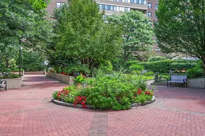 2 Hawthorne Pl #10K, Boston, MA 02114 - Photo 24