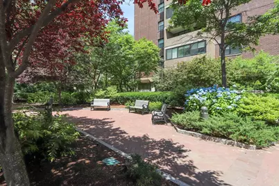 2 Hawthorne Pl #10K, Boston, MA 02114 - Photo 24