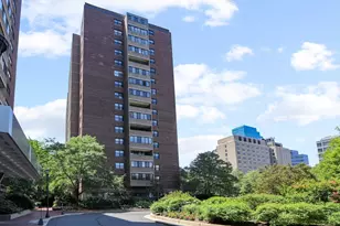 2 Hawthorne Pl, Boston, MA 02114 - Photo 22