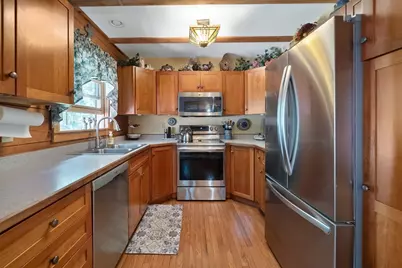 19 Taylor Hill Rd, Montague, MA 01351 - Photo 6