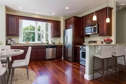 46 Craigie Street #A, Somerville, MA 02143 - Photo 4