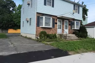11 Dineen St, Springfield, MA 01104 - Photo 2