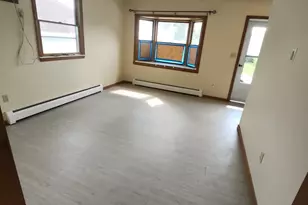 11 Dineen St, Springfield, MA 01104 - Photo 10
