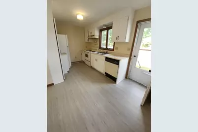 11 Dineen St #1, Springfield, MA 01104 - Photo 14