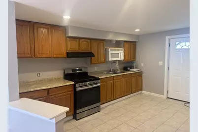 88 Harrison St #2, Fall River, MA 02723 - Photo 2