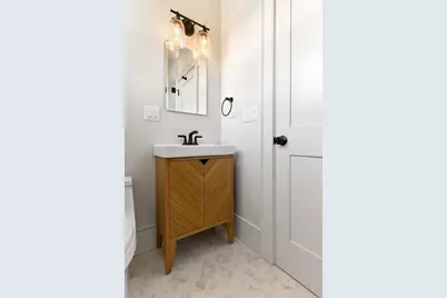 287 Merrimac St, Newburyport, MA 01950 - Photo 32