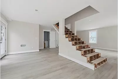 22-24 Fountain Avenue, Somerville, MA 02145 - Photo 4