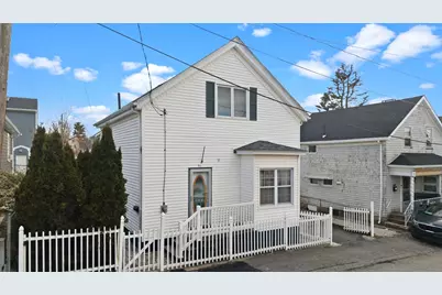 31 Sachem St, Fall River, MA 02724 - Photo 1