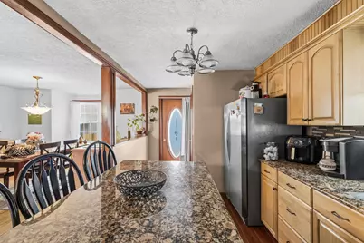 31 Sachem St, Fall River, MA 02724 - Photo 12