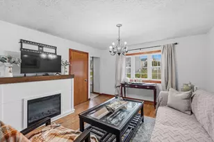 31 Sachem St, Fall River, MA 02724 - Photo 16