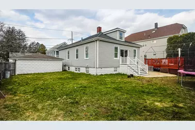 58 Oaklawn St, New Bedford, MA 02744 - Photo 2